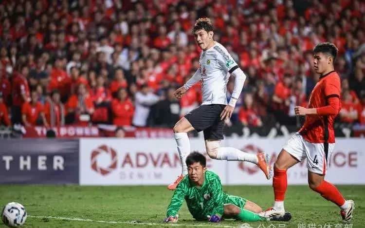 关于著名足球资讯引人注目，精彩纷呈的信息