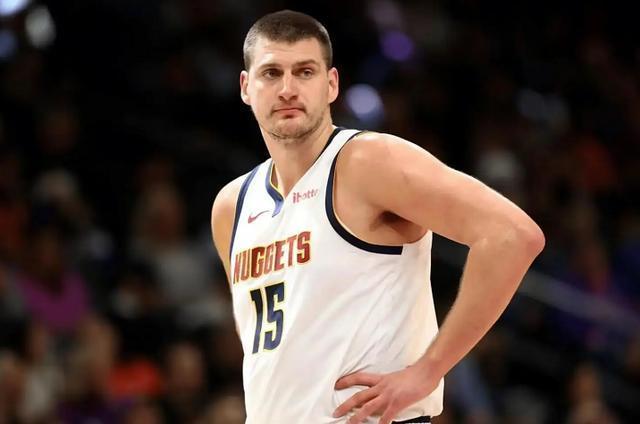 包含爵士复出首战，官方宣布新规状态火爆，约基奇成为焦点！的词条